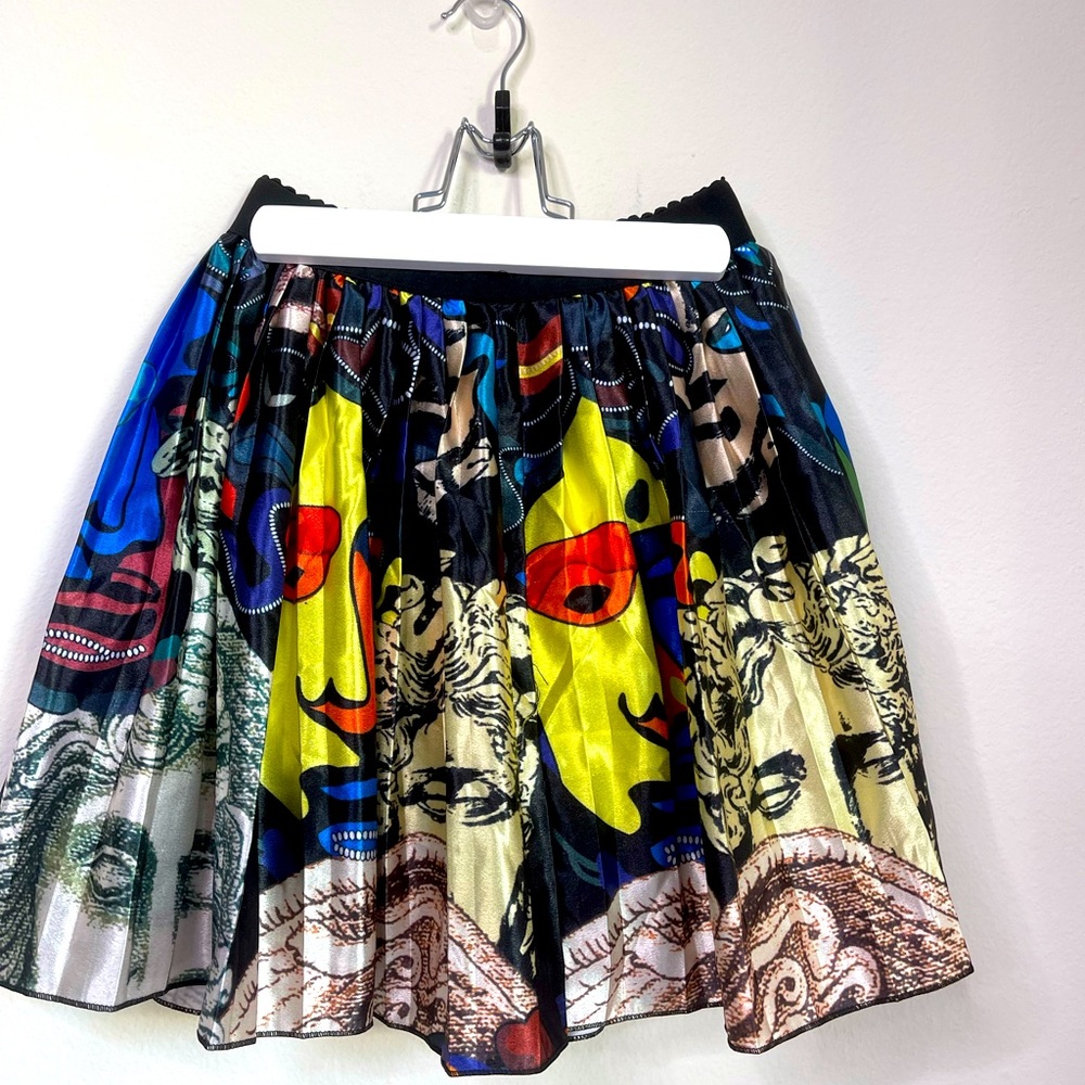 Renaissance Print Pleaded Skirt